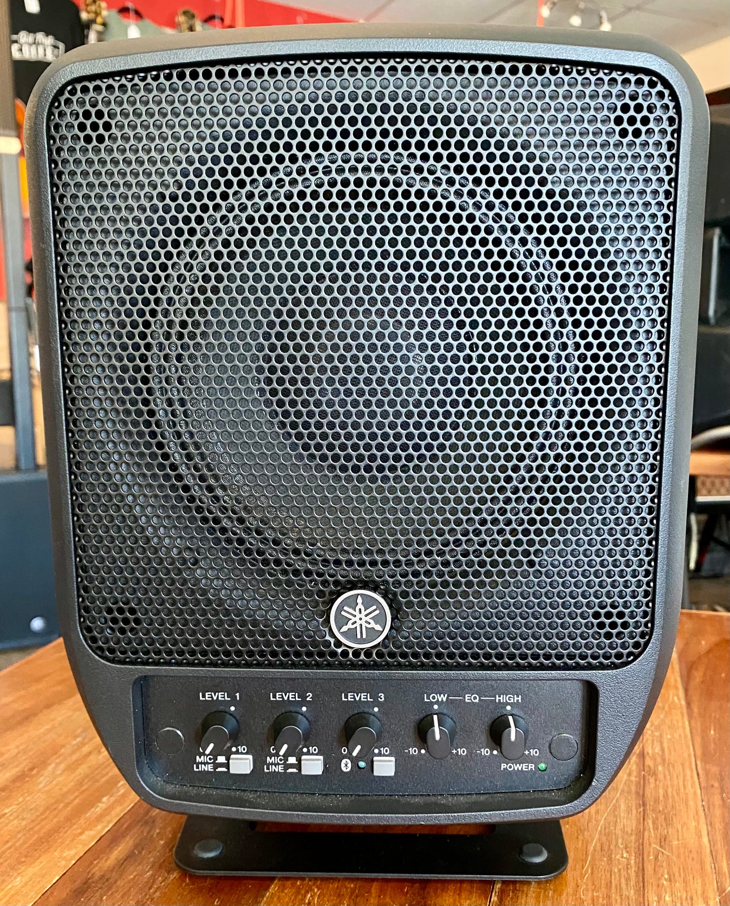 YAMAHA STAGEPAS100 PORTABLE 100 Watt PA SYSTEM with STP-100 Bag - Used