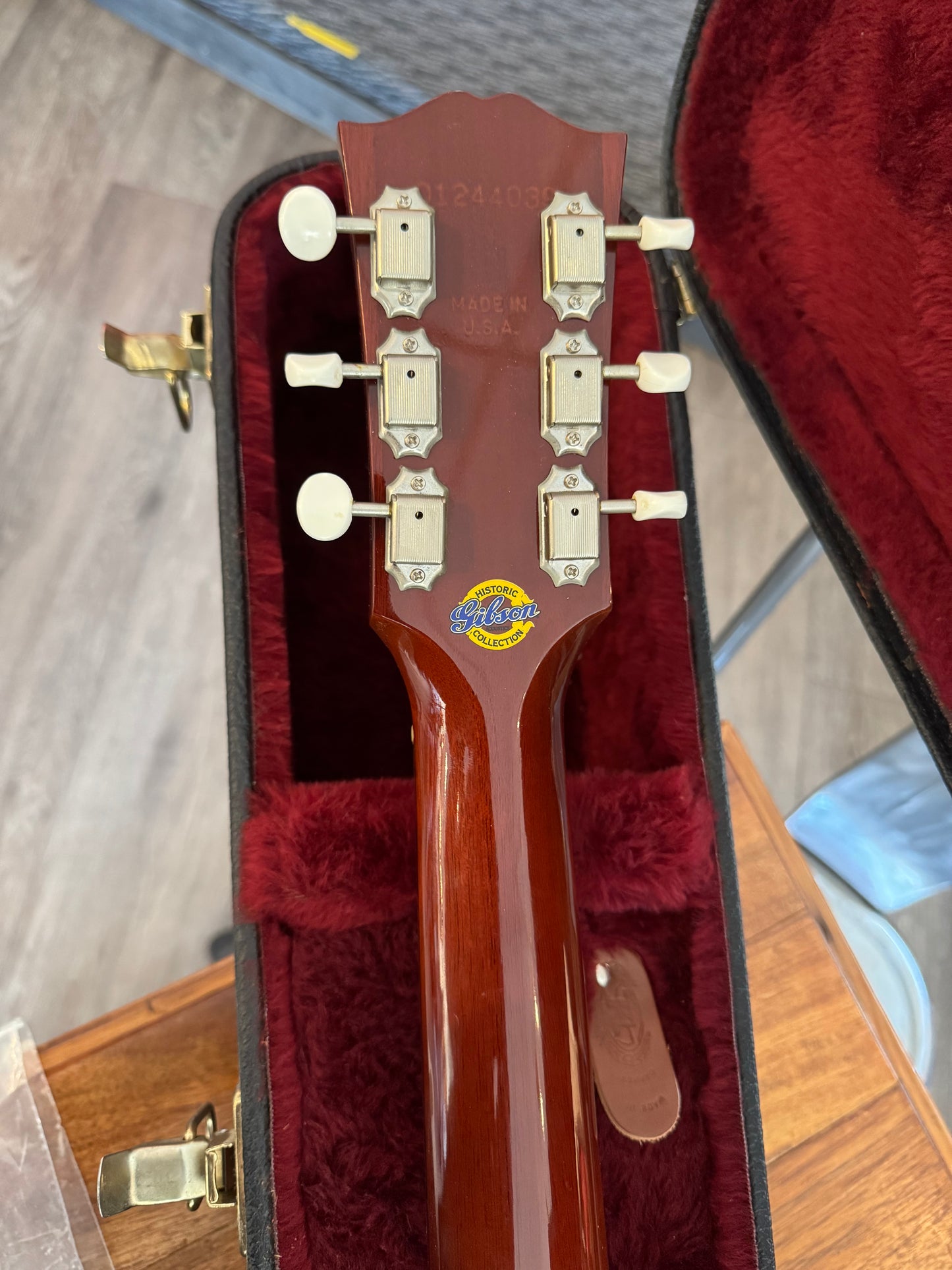 2004 1960’s Gibson J45 Historic Collection Acoustic Guitar