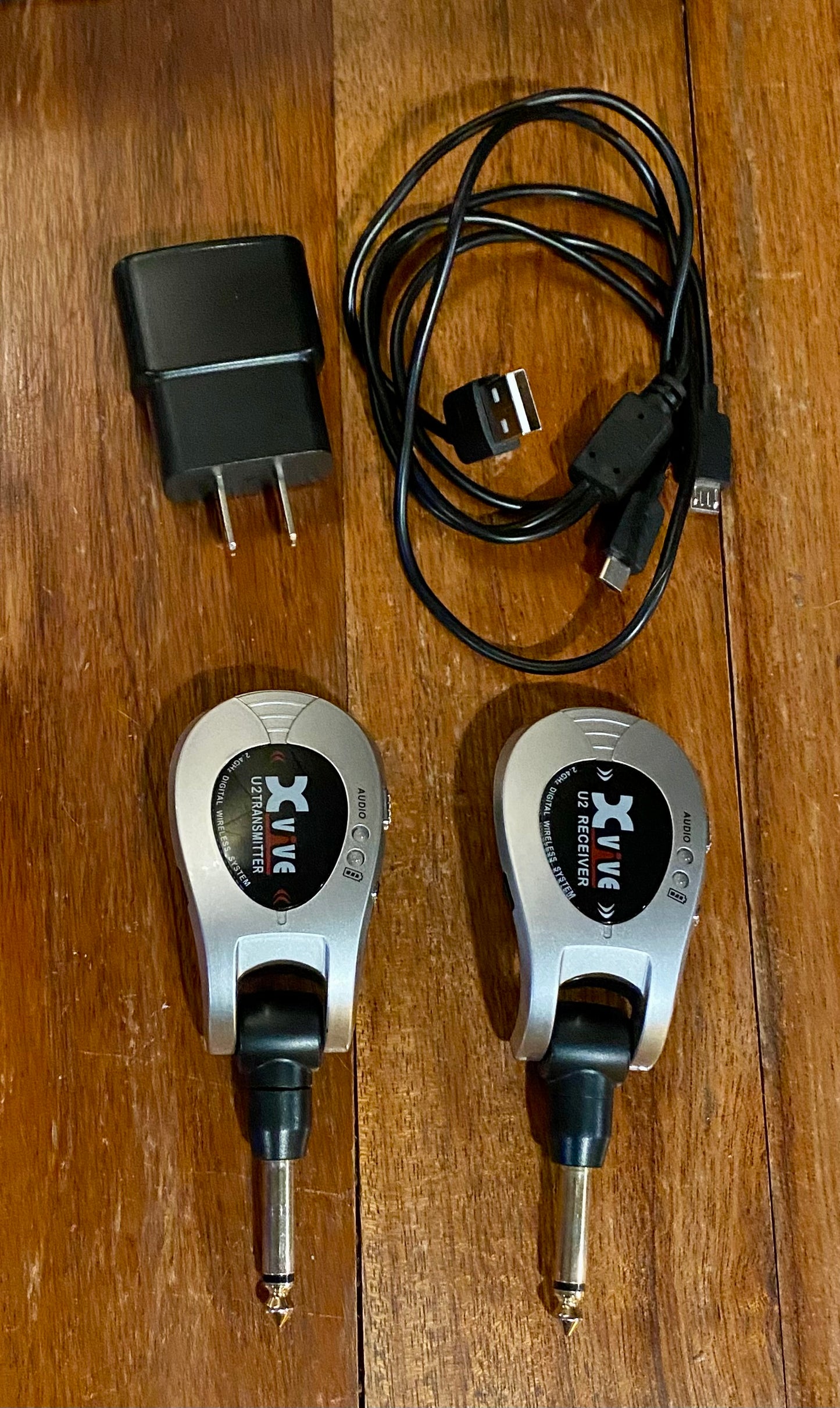 Xvive Audio U2 Guitar Wireless System - Black - Used