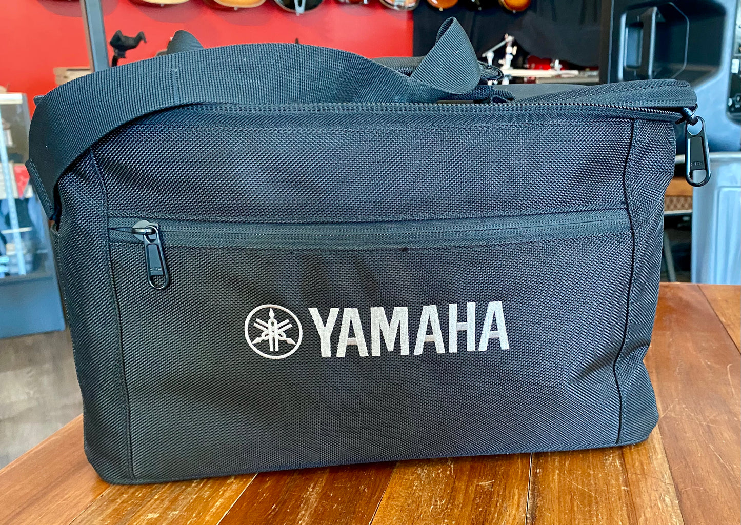 YAMAHA STAGEPAS100 PORTABLE 100 Watt PA SYSTEM with STP-100 Bag - Used