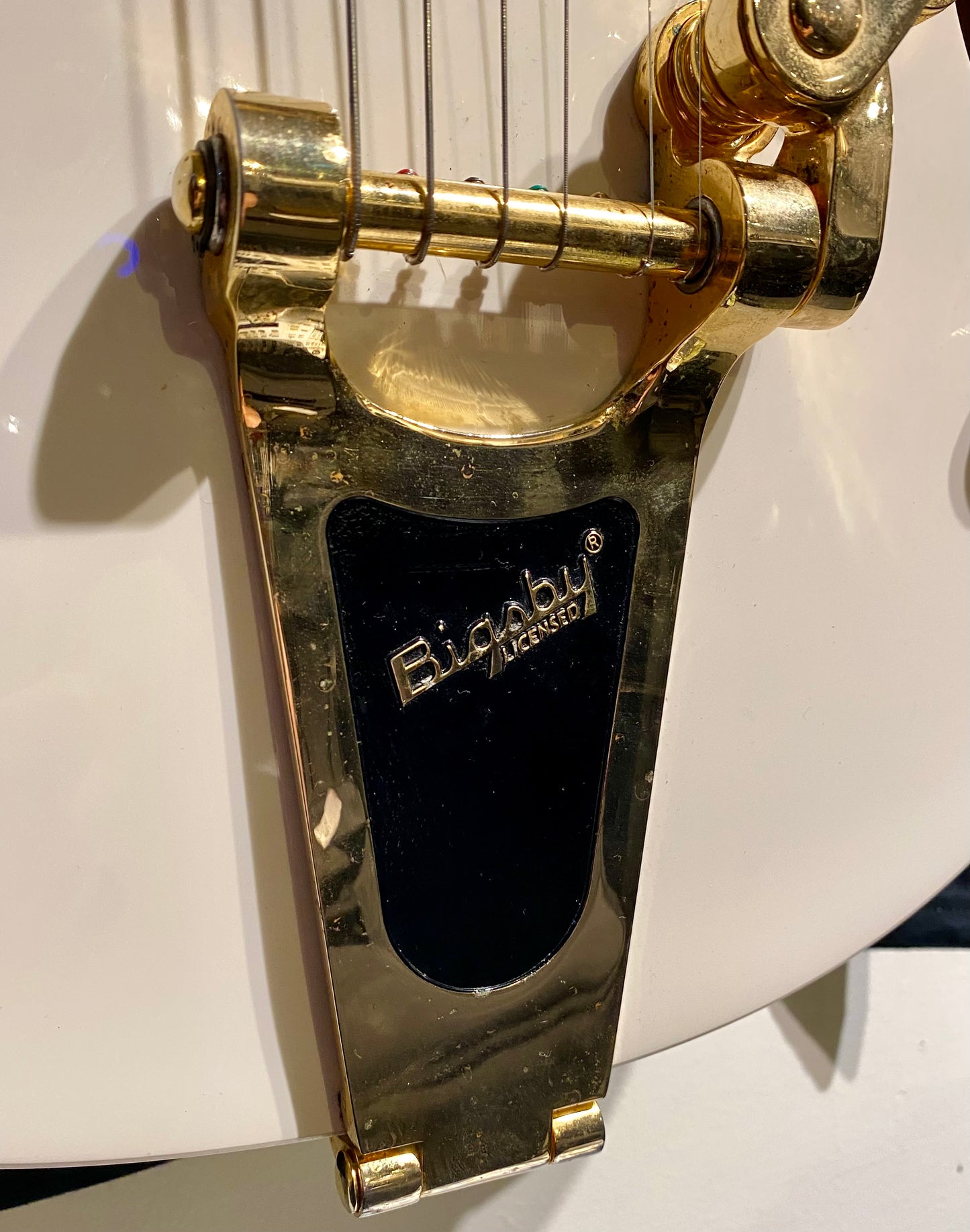 Used Gretsch G5422T Electromatic Hollow Body Guitar - White