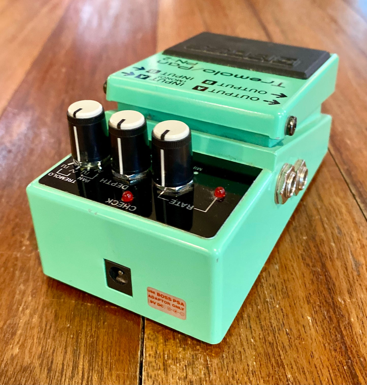 BOSS PN-2 Tremolo/Pan Effects Pedal - Used