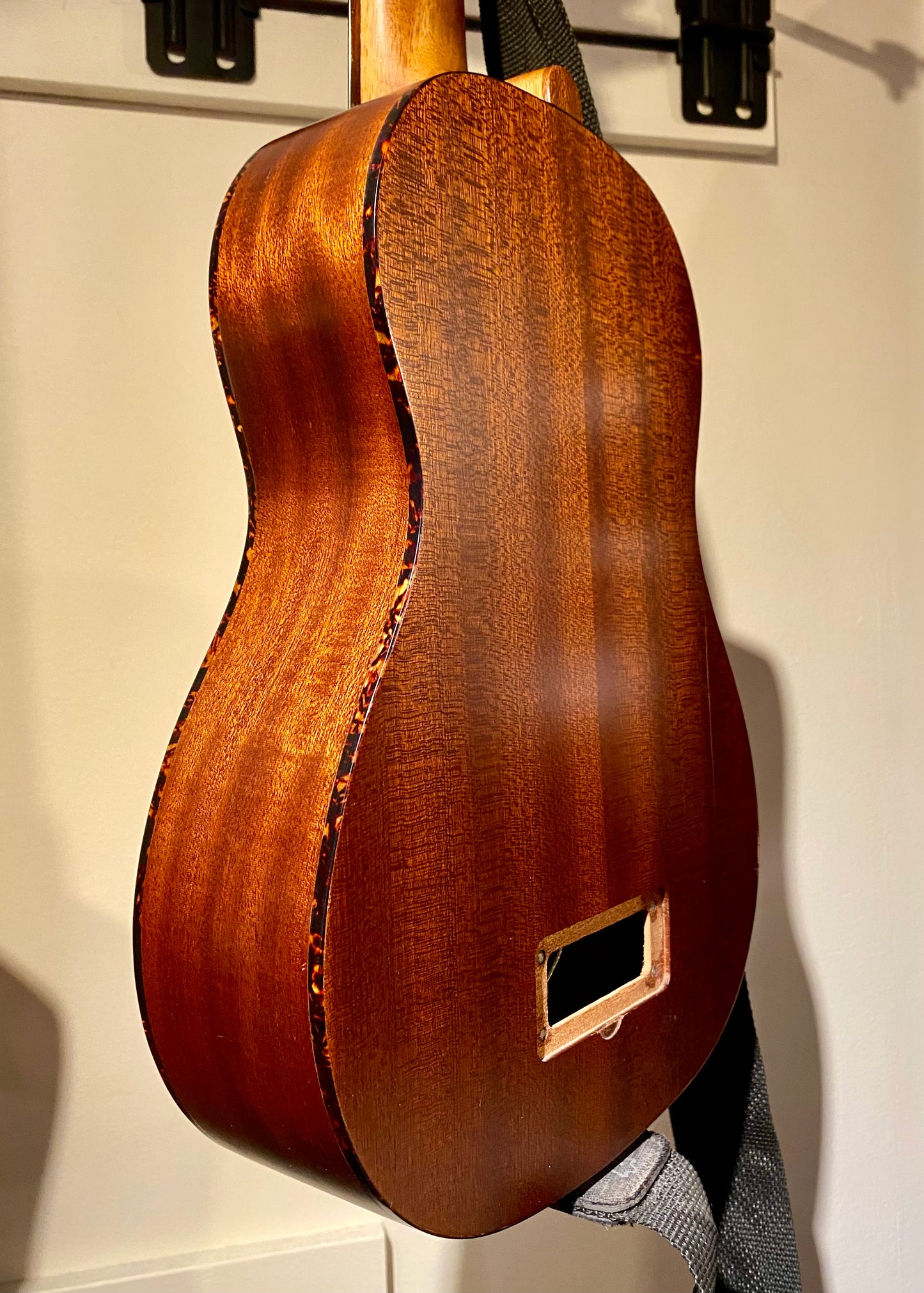 Used Kala UBass KA-UBASS FS Natural Mahogany