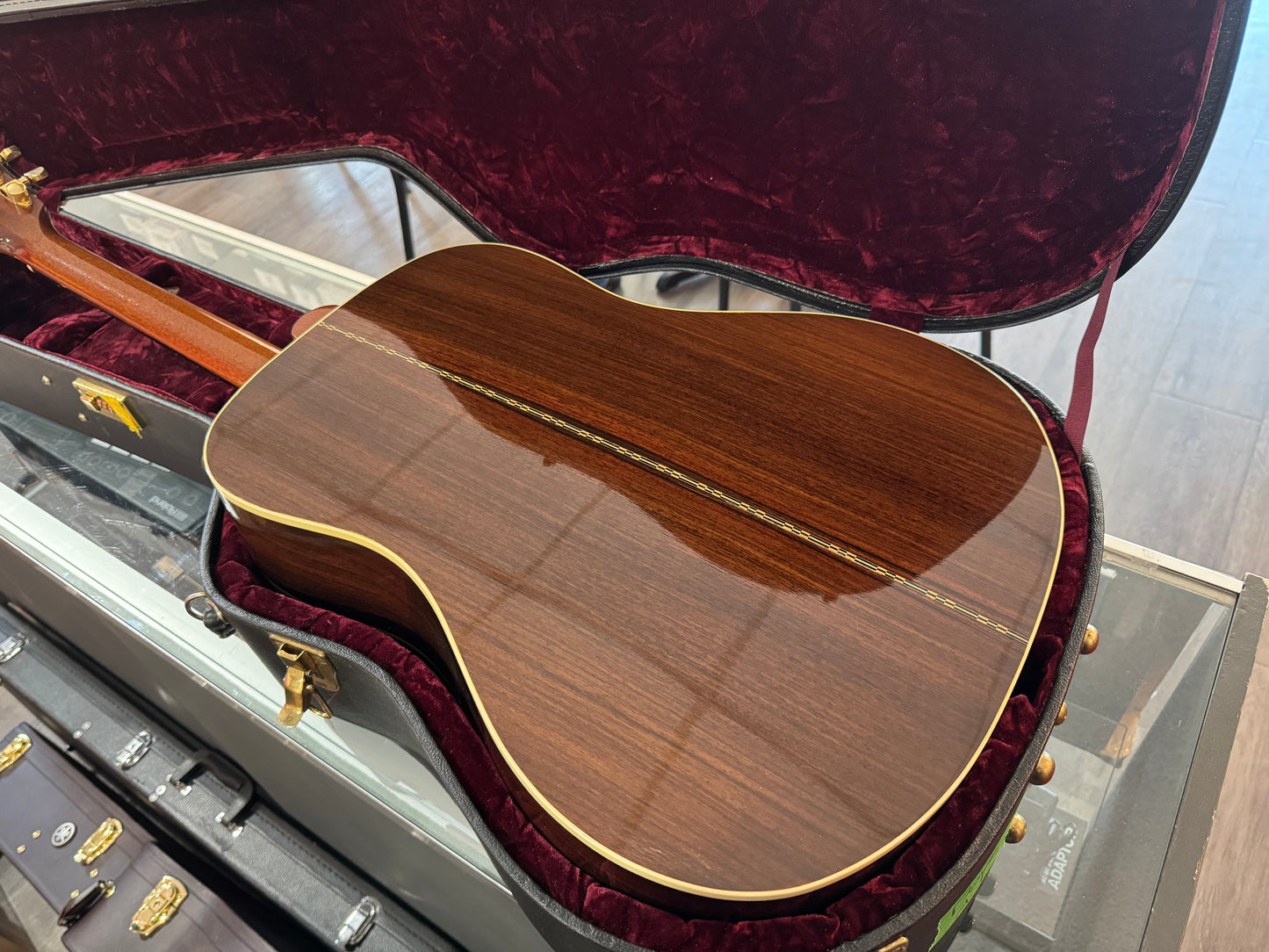 Used Gibson Dove Artist Acoustic Guitar 2001