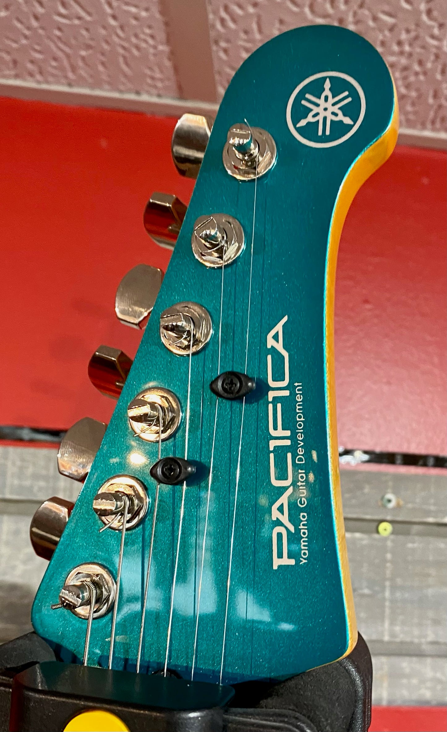 Yamaha PAC612VIIX Pacifica Electric Guitar