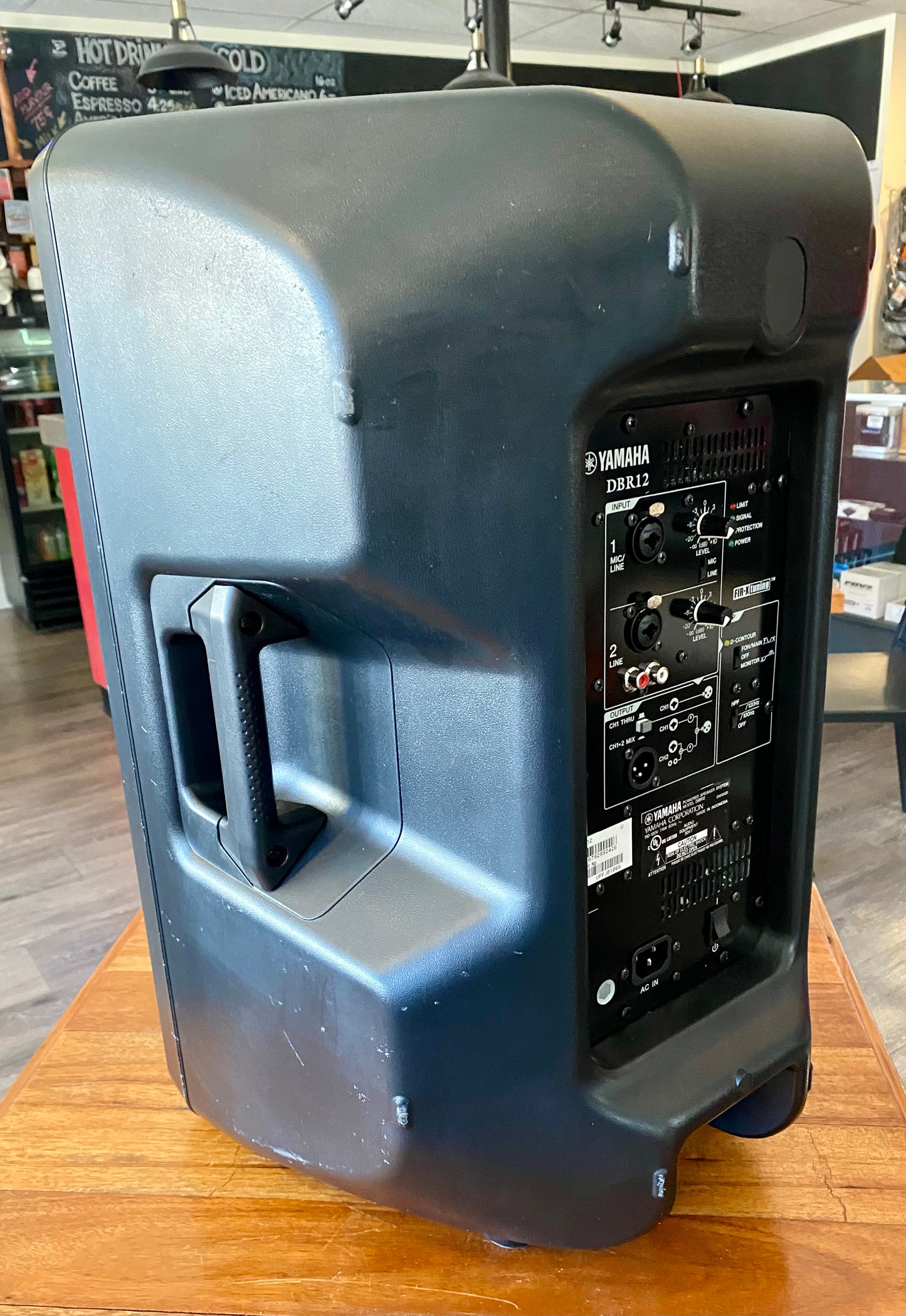 Yamaha DBR12 Powered Speaker Used UFFJ01089