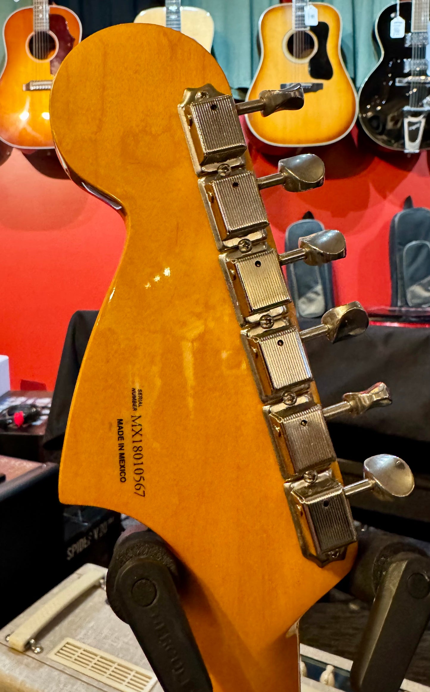 2018 Fender Classic 60S Jaguar Lacquer Fiesta Red