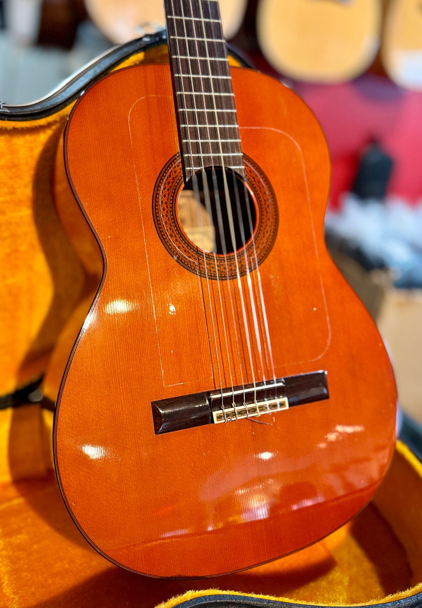 Vintage Kazuo Yairi CBS Masterworks Classical Guitar MWG-Y-1010