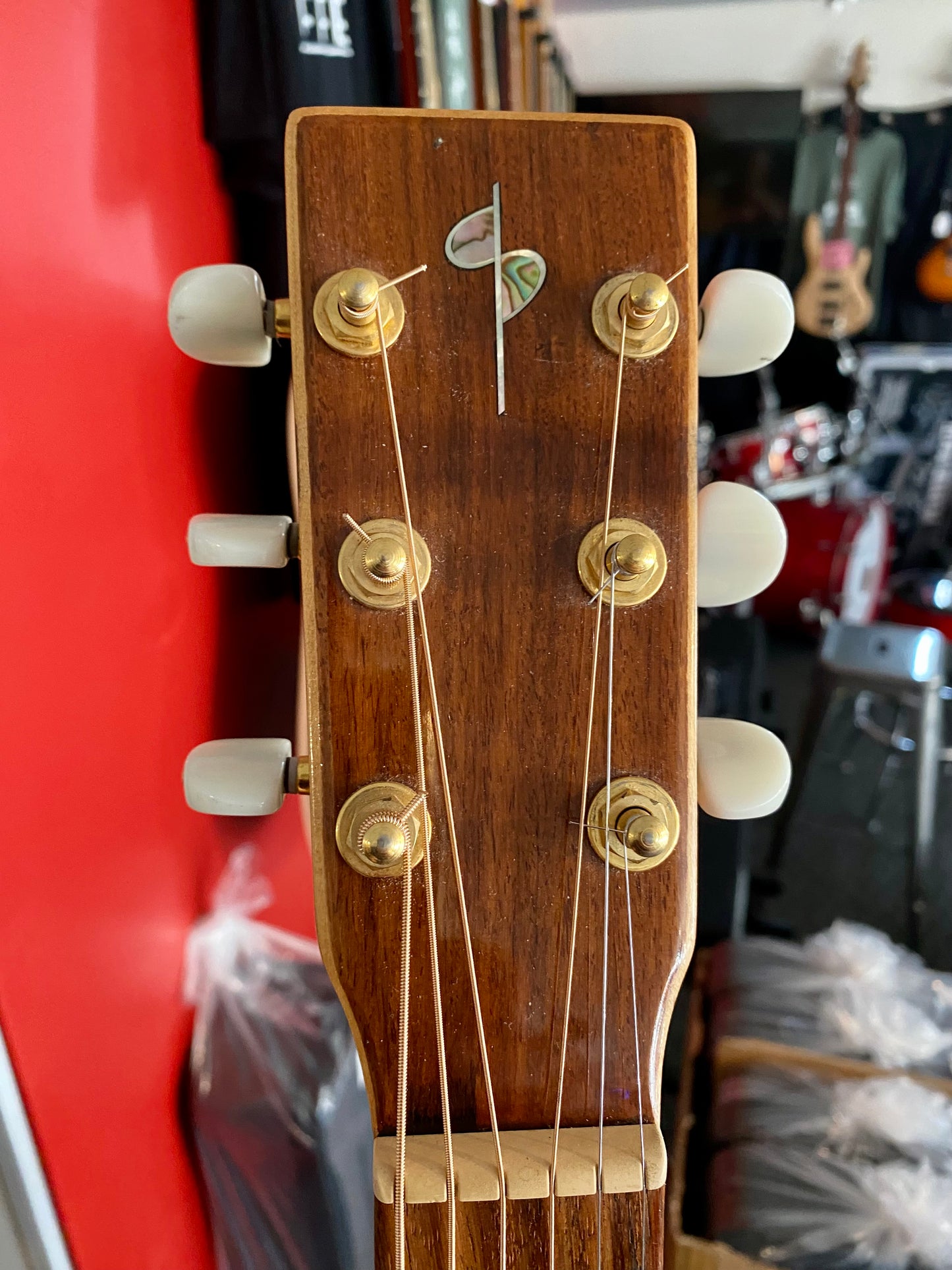 Simon & Patrick SC-FLM Showcase Acoustic Electric Guitar with Tric Case