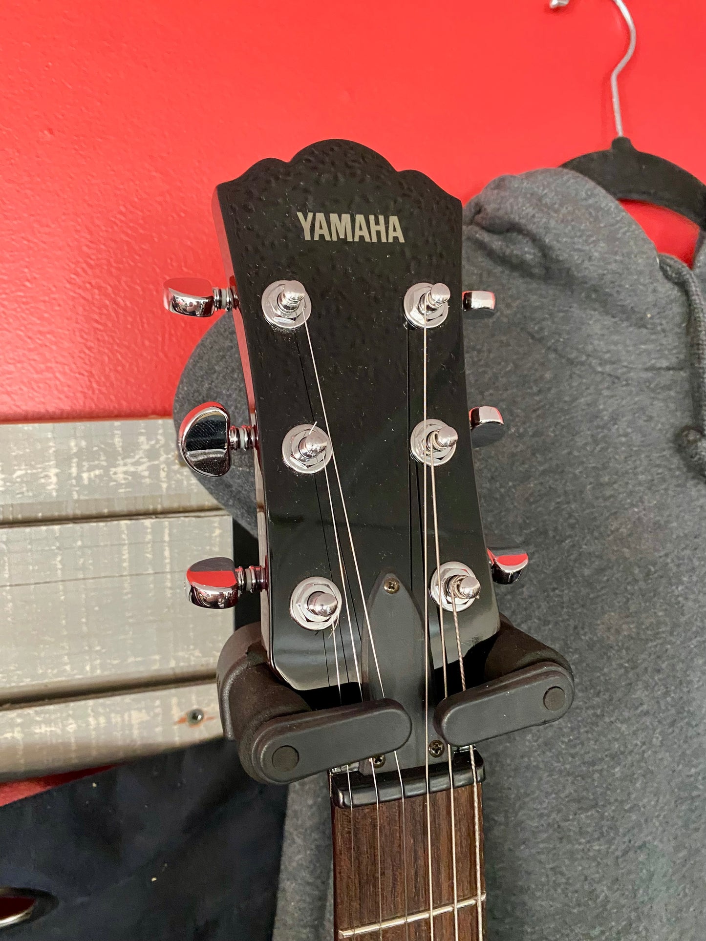 Yamaha AES620L Electric Guitar - Left Handed - Used Consignment
