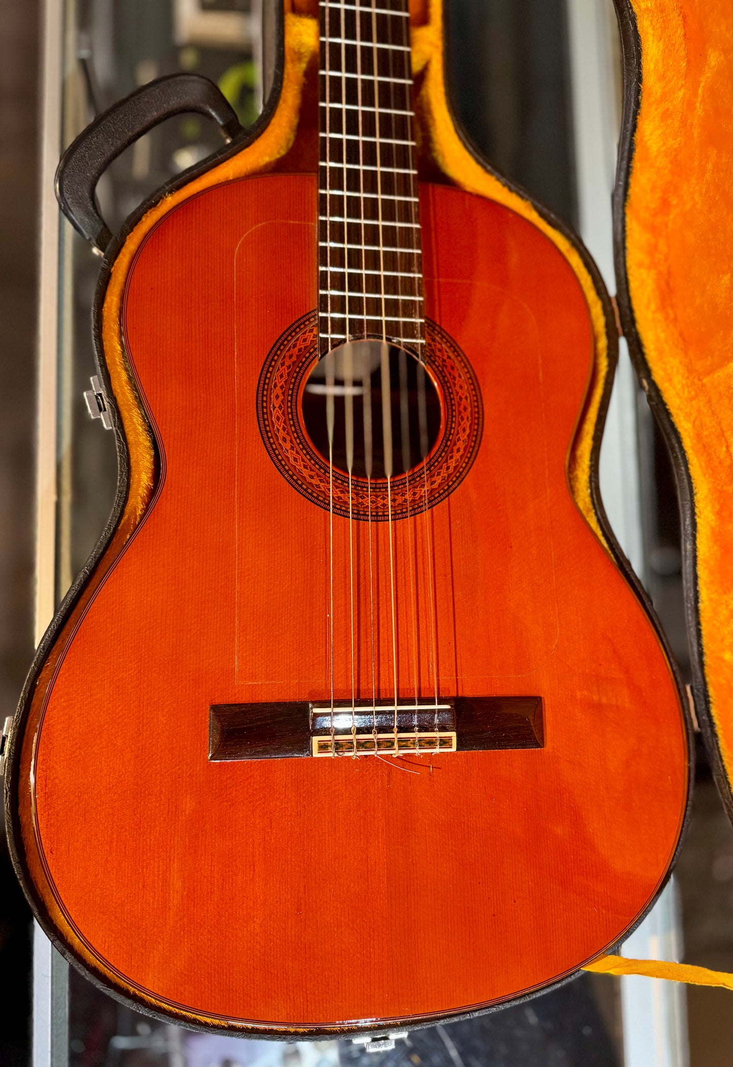Vintage Kazuo Yairi CBS Masterworks Classical Guitar MWG-Y-1010