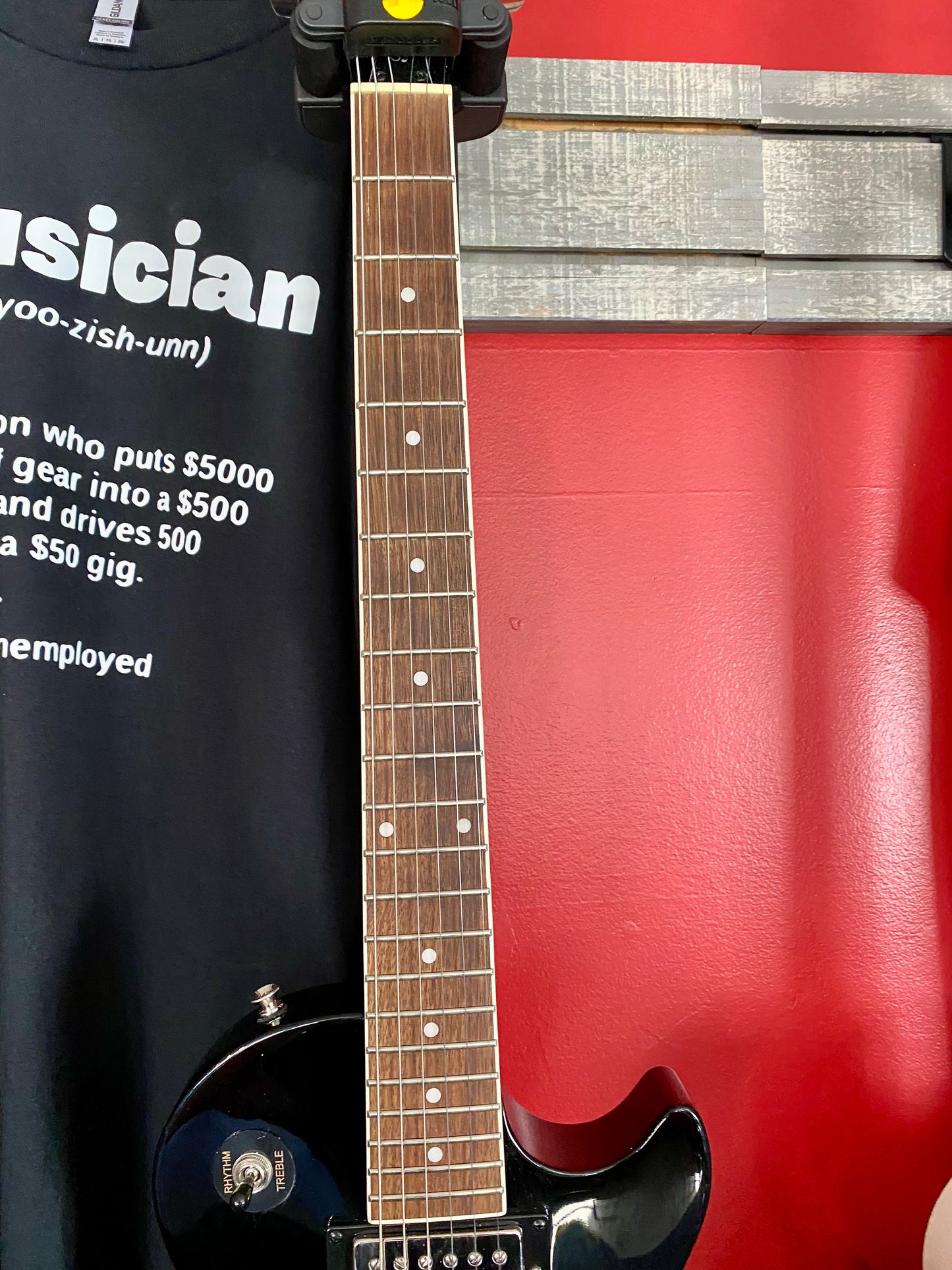 Epiphone Les Paul Tribute Electric Guitar - Ebony - with Hard Case - Used Consignment