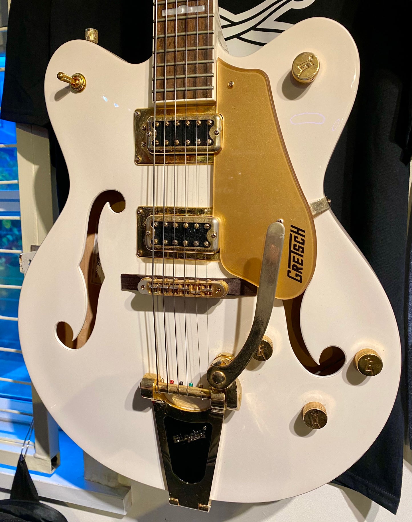 Used Gretsch G5422T Electromatic Hollow Body Guitar - White