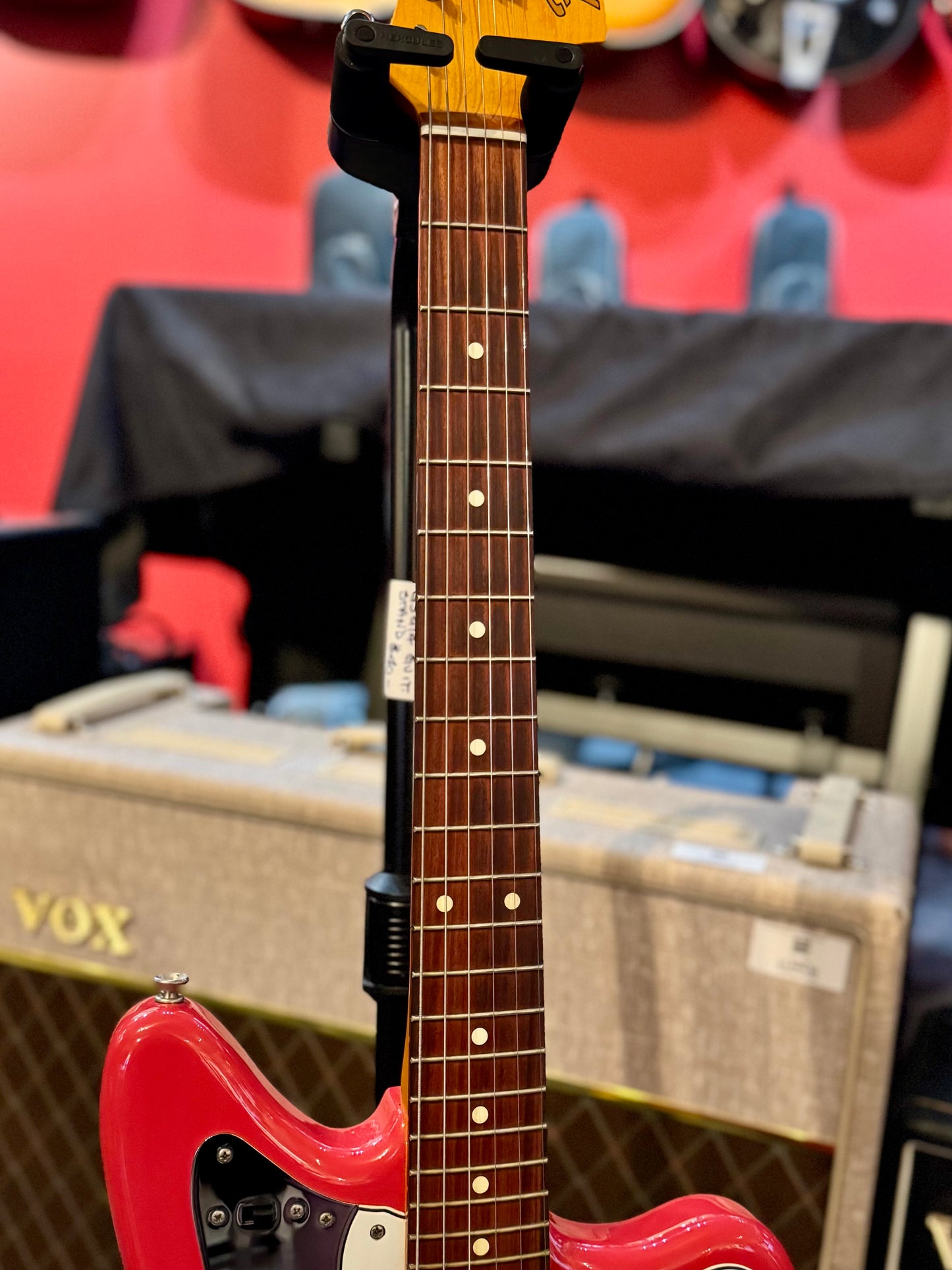 2018 Fender Classic 60S Jaguar Lacquer Fiesta Red