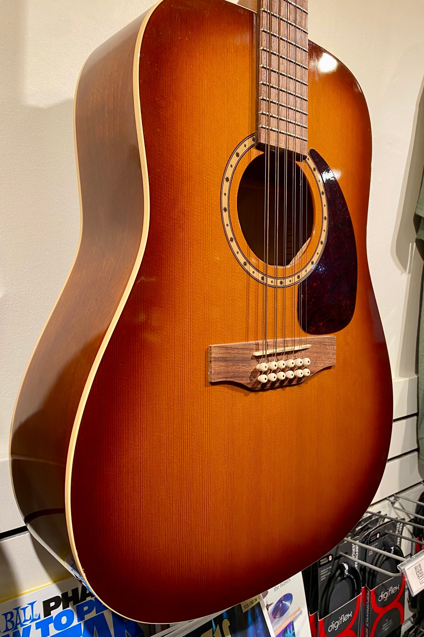 Simon & Patrick 28917F Vintage Burst 12 Cedar HG Acoustic Guitar w/Bag - Used