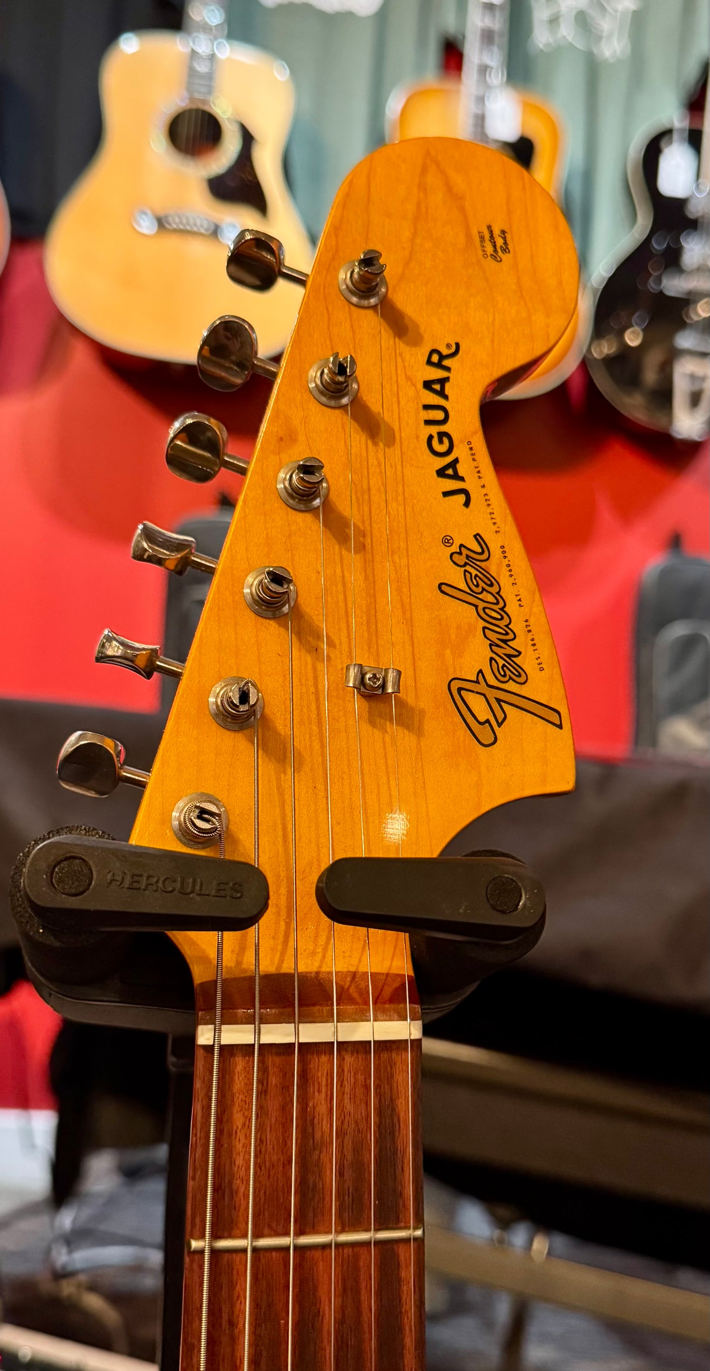 2018 Fender Classic 60S Jaguar Lacquer Fiesta Red