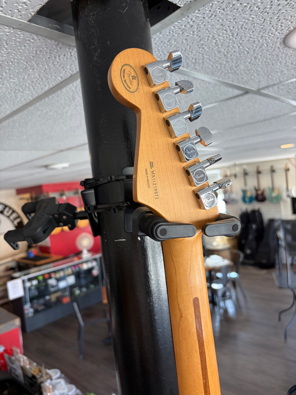 Fender Stratocaster Special Edition HSH (MIM) 2011 Consignment