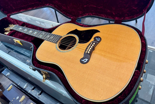 Used Gibson Dove Artist Acoustic Guitar 2001