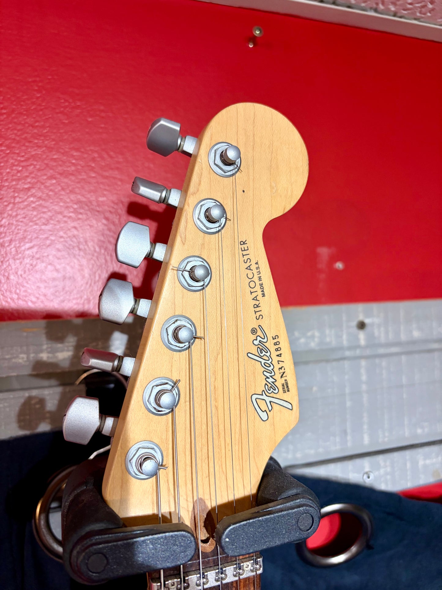 Fender Deluxe Stratocaster Plus Electric Guitar BB - 1993 - Used Consignment